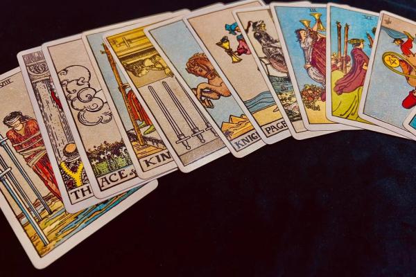 塔罗牌测试十月与另一半的爱情发展