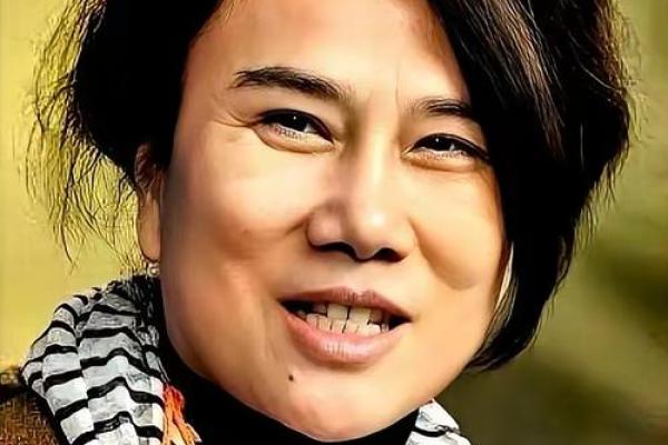 董明珠的八字命运是否已经日暮西山? 董明珠的八字命运是否已经日暮西山?